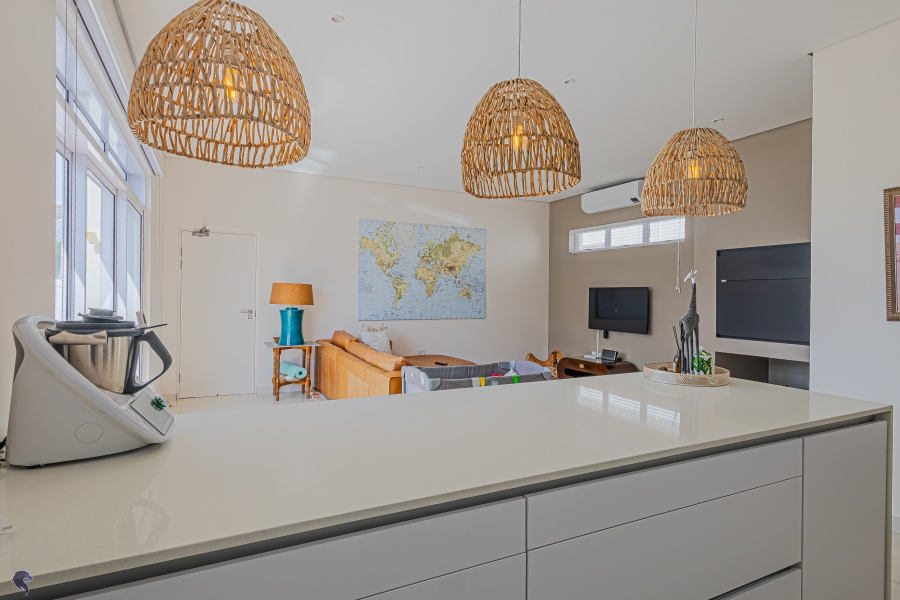 6 Bedroom Property for Sale in Country Club Western Cape